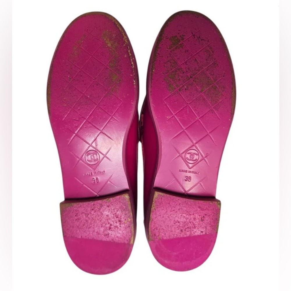 CHANEL OUILTED CC TURNLOCK LOAFERS - Picture 9 of 9